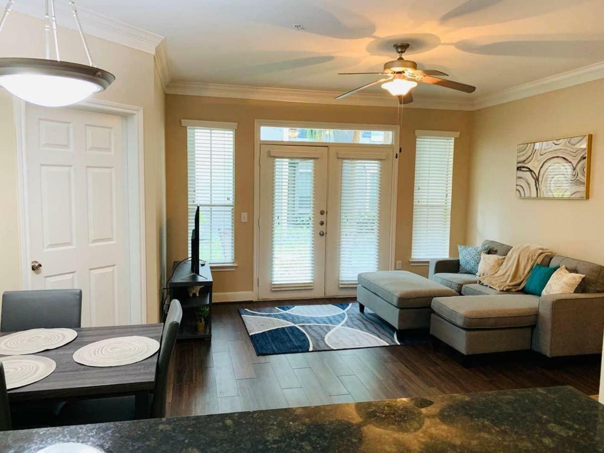Cozy Near Med Center, Nrg, Galleria & Dtown Daire Houston